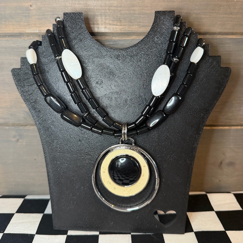 Chico’s Acrylic Beaded Pendant Necklace